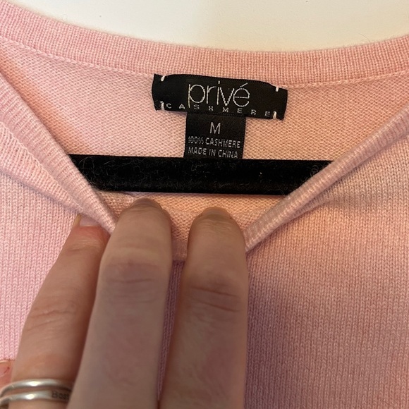 Prive 100% Cashmere Boatneck Pullover Button Cuff Sz M Pastel Pink - Picture 2 of 8